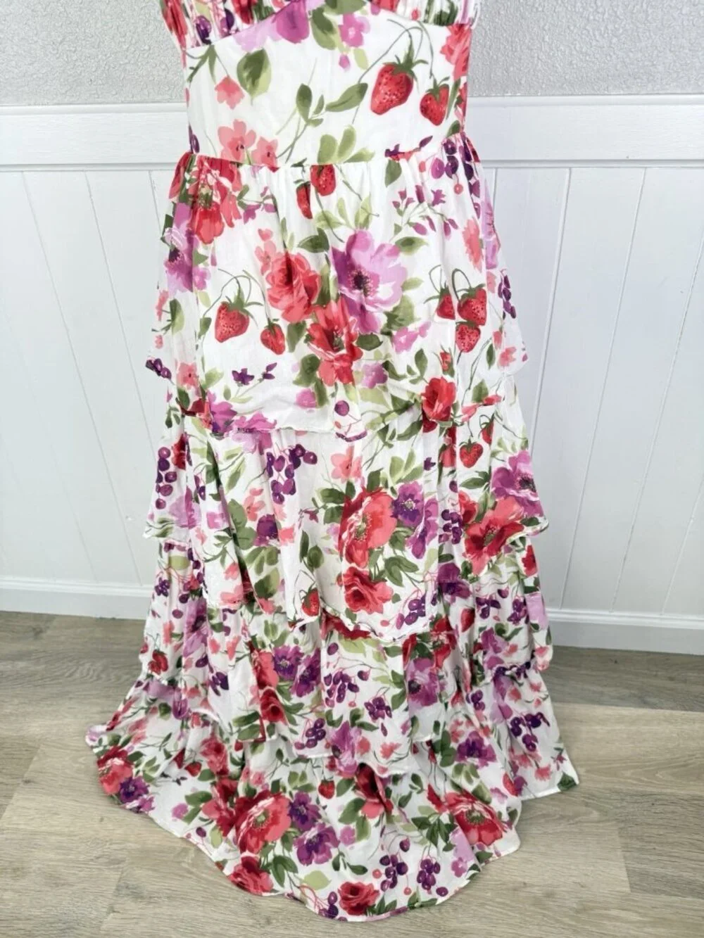 Abercrombie & Fitch Strawberry Floral Maxi Dress Large Tall Tie Back Romantic